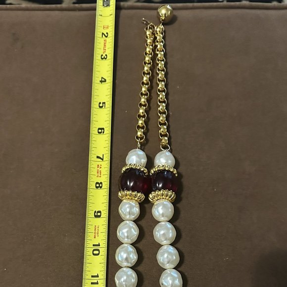 Vintage White Pearl and Burgundy Stone Necklace 30" - Picture 2 of 3